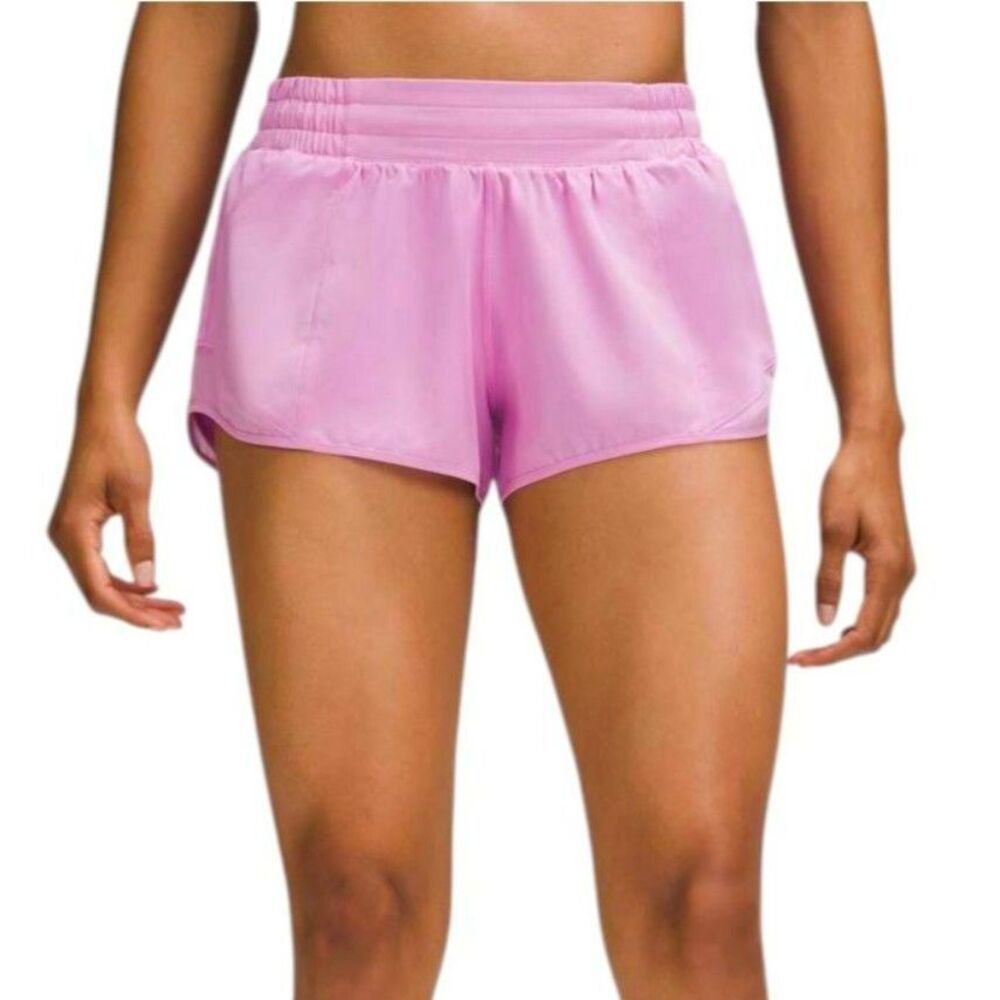 Lululemon Hotty Hot Low-Rise Lined Short 2.5" Dahlia Mauve
